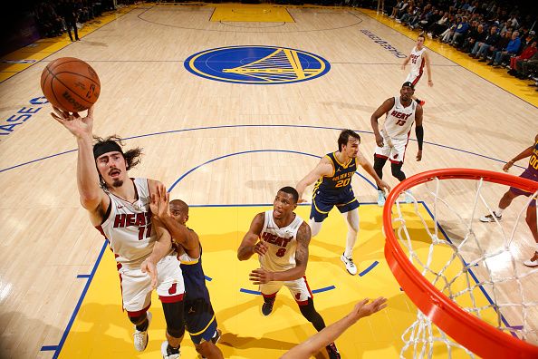 SAN FRANCISCO, CA - DECEMBER 28: Jaime Jaquez Jr. #11 of the Miami Heat drives to the basket during the game against the Golden State Warriors on December 28, 2023 at Chase Center in San Francisco, California. NOTE TO USER: User expressly acknowledges and agrees that, by downloading and or using this photograph, user is consenting to the terms and conditions of Getty Images License Agreement. Mandatory Copyright Notice: Copyright 2023 NBAE (Photo by Jed Jacobsohn/NBAE via Getty Images)