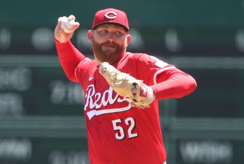 Aug 10, 2025; Pittsburgh, Pennsylvania, USA;  Cincinnati Reds starting pitcher Zack Littell (52) deliver a pitch against  the Pittsburgh Pirates during the first inning at PNC Park. Mandatory Credit: Charles LeClaire-Imagn Images