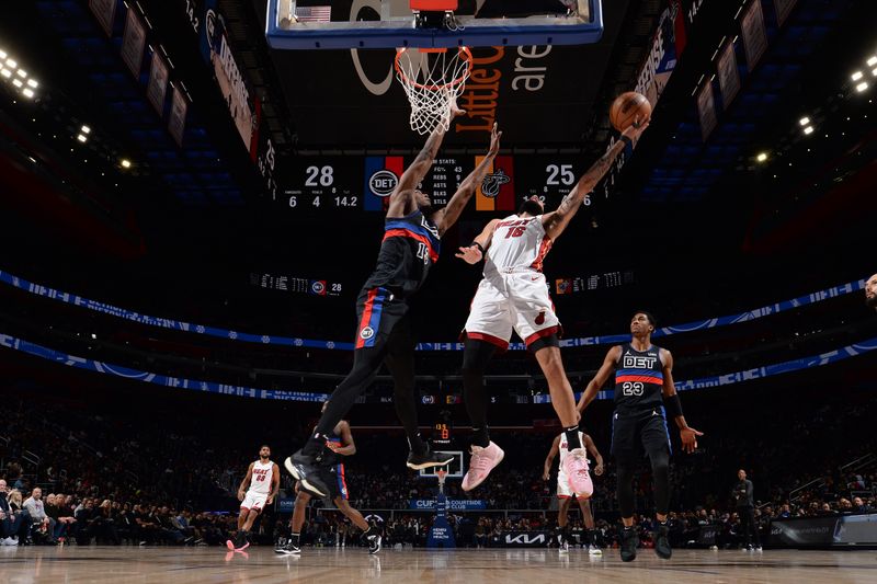 DETROIT, MI - MARCH 15: Caleb Martin #16 of the Miami Heat drives to the basket during the game against the Detroit Pistons on March 15, 2024 at Little Caesars Arena in Detroit, Michigan. NOTE TO USER: User expressly acknowledges and agrees that, by downloading and/or using this photograph, User is consenting to the terms and conditions of the Getty Images License Agreement. Mandatory Copyright Notice: Copyright 2024 NBAE (Photo by Chris Schwegler/NBAE via Getty Images)