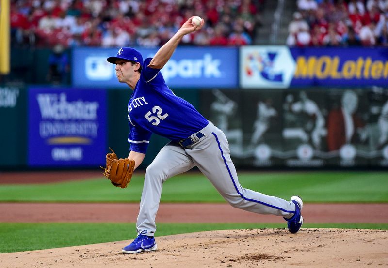 Apr 12, 2022; St. Louis, Missouri, USA;  Kansas City Royals starting pitcher Daniel Lynch (52) pitches against the St. Louis Cardinals during the first inning at Busch Stadium. Mandatory Credit: Jeff Curry-USA TODAY Sports