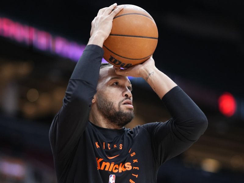 TORONTO, CANADA - DECEMBER 9: Jalen Brunson #11 of the New York Knicks warms up before the game against the Toronto Raptors on December 9, 2024 at the Scotiabank Arena in Toronto, Ontario, Canada.  NOTE TO USER: User expressly acknowledges and agrees that, by downloading and or using this Photograph, user is consenting to the terms and conditions of the Getty Images License Agreement.  Mandatory Copyright Notice: Copyright 2024 NBAE (Photo by Mark Blinch/NBAE via Getty Images)