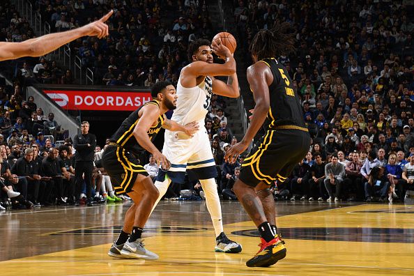 SAN FRANCISCO, CA - NOVEMBER 14: Karl-Anthony Towns #32 of the Minnesota Timberwolves handles the ball during the game against the Golden State Warriors during the In-Season Tournament on November 14, 2023 at Chase Center in San Francisco, California. NOTE TO USER: User expressly acknowledges and agrees that, by downloading and or using this photograph, user is consenting to the terms and conditions of Getty Images License Agreement. Mandatory Copyright Notice: Copyright 2023 NBAE (Photo by Noah Graham/NBAE via Getty Images)