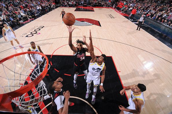 PORTLAND, OR - DECEMBER 14:  Jabari Walker #34 of the Portland Trail Blazers goes to the basket during the game on December 14, 2023 at the Moda Center Arena in Portland, Oregon. NOTE TO USER: User expressly acknowledges and agrees that, by downloading and or using this photograph, user is consenting to the terms and conditions of the Getty Images License Agreement. Mandatory Copyright Notice: Copyright 2023 NBAE (Photo by Cameron Browne/NBAE via Getty Images)