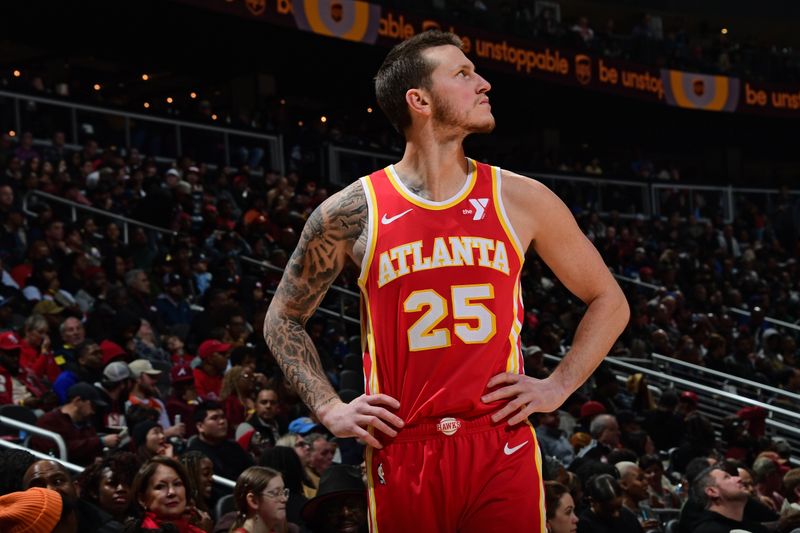 ATLANTA, GA - JANUARY 3: Garrison Mathews #25 of the Atlanta Hawks looks on during the game against the Oklahoma City Thunder on January 3, 2024 at State Farm Arena in Atlanta, Georgia.  NOTE TO USER: User expressly acknowledges and agrees that, by downloading and/or using this Photograph, user is consenting to the terms and conditions of the Getty Images License Agreement. Mandatory Copyright Notice: Copyright 2024 NBAE (Photo by Scott Cunningham/NBAE via Getty Images)