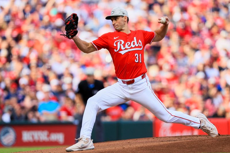 May 17, 2025; Cincinnati, Ohio, USA; Cincinnati Reds starting pitcher Brent Suter (31) pitches against the Cleveland Guardians in the first inning at Great American Ball Park. Mandatory Credit: Katie Stratman-Imagn Images