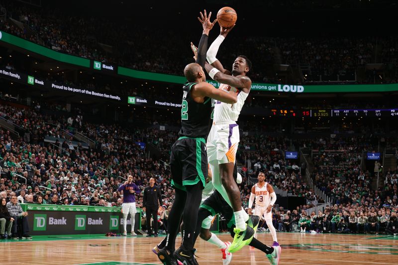 BOSTON, MA - FEBRUARY 3: Deandre Ayton #22 of the Phoenix Suns shoots the ball during the game against the Boston Celtics on February 3, 2023 at TD Garden in Boston, Massachusetts.  NOTE TO USER: User expressly acknowledges and agrees that, by downloading and or using this photograph, User is consenting to the terms and conditions of the Getty Images License Agreement. Mandatory Copyright Notice: Copyright 2022 NBAE  (Photo by Nathaniel S. Butler/NBAE via Getty Images)