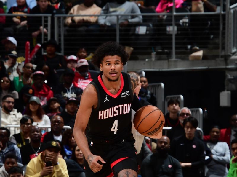 ATLANTA, GA - FEBRUARY 10: Jalen Green #4 of the Houston Rockets dribbles the ball during the game against the Atlanta Hawks on February 10, 2024 at State Farm Arena in Atlanta, Georgia.  NOTE TO USER: User expressly acknowledges and agrees that, by downloading and/or using this Photograph, user is consenting to the terms and conditions of the Getty Images License Agreement. Mandatory Copyright Notice: Copyright 2024 NBAE (Photo by Scott Cunningham/NBAE via Getty Images)