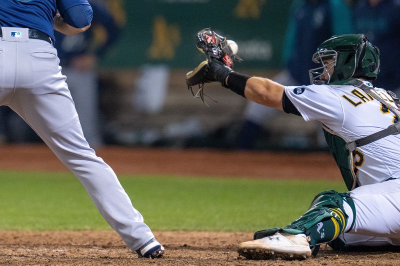 Athletics Seek to Overcome Mariners in a Clash of Titans at Oakland Coliseum