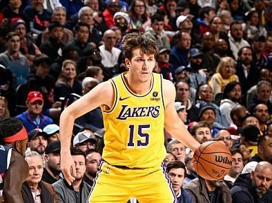 PHILADELPHIA, PA - NOVEMBER 27: Austin Reaves #15 of the Los Angeles Lakers handles the ball during the game against the Philadelphia 76ers on November 27, 2023 at the Wells Fargo Center in Philadelphia, Pennsylvania NOTE TO USER: User expressly acknowledges and agrees that, by downloading and/or using this Photograph, user is consenting to the terms and conditions of the Getty Images License Agreement. Mandatory Copyright Notice: Copyright 2023 NBAE (Photo by David Dow/NBAE via Getty Images)