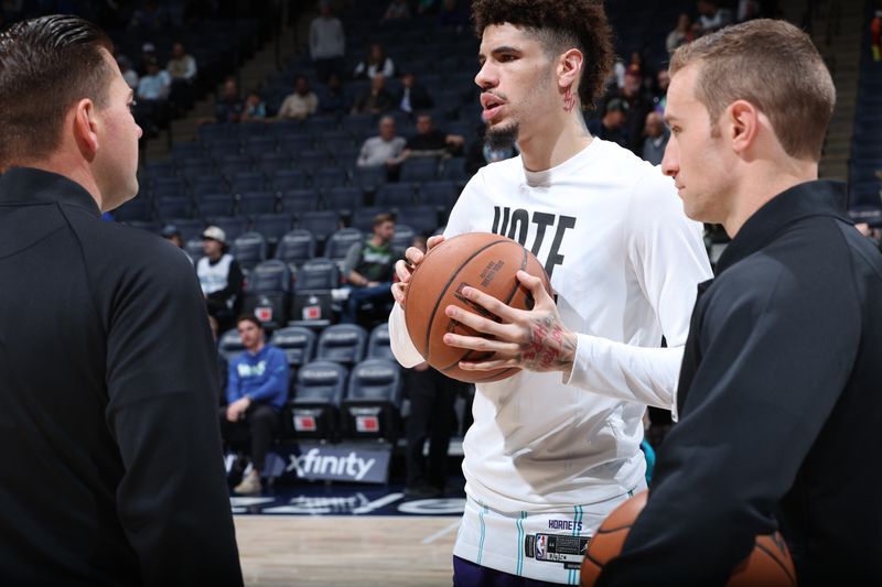 MINNEAPOLIS, MN -  NOVEMBER 4: LaMelo Ball #1 of the Charlotte Hornets before the game against the Minnesota Timberwolves on November 4, 2024 at Target Center in Minneapolis, Minnesota. NOTE TO USER: User expressly acknowledges and agrees that, by downloading and or using this Photograph, user is consenting to the terms and conditions of the Getty Images License Agreement. Mandatory Copyright Notice: Copyright 2024 NBAE (Photo by David Sherman/NBAE via Getty Images)