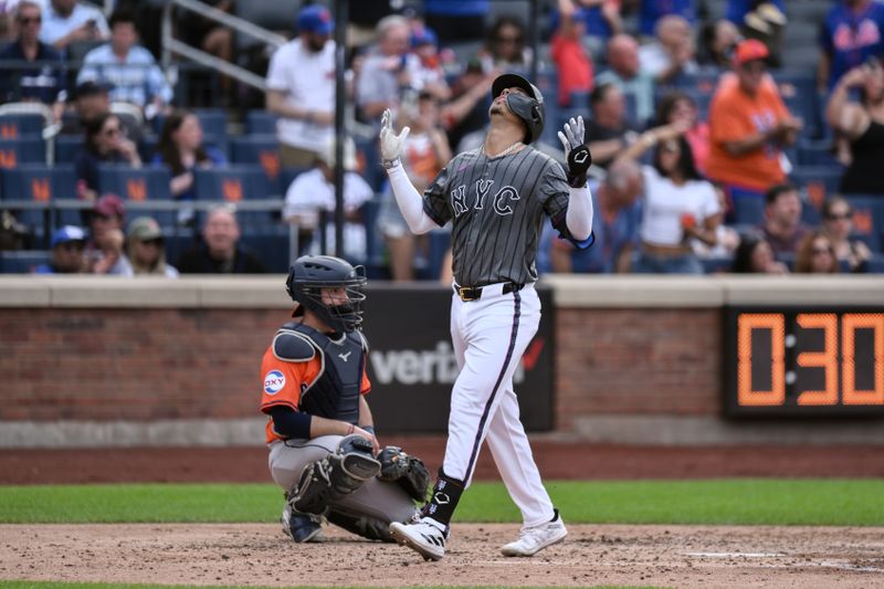 Jun 29, 2024; New York City, New York, USA; New York Mets third baseman Mark Vientos (27) reacts after hitting a solo home run against the Houston Astros during the third inning at Citi Field. Mandatory Credit: John Jones-USA TODAY Sports