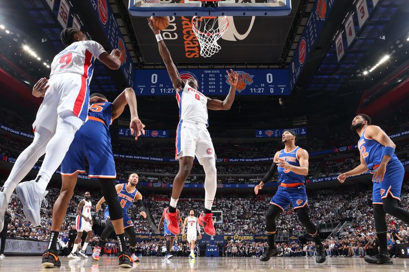 DETROIT, MI - APRIL 24:  Jalen Duren #0 of the Detroit Pistons drives to the basket during the game against the New York Knicks during Round 1 Game 3 of the 2025 NBA Playoffs on April 24, 2025 at Little Caesars Arena in Detroit, Michigan. NOTE TO USER: User expressly acknowledges and agrees that, by downloading and/or using this photograph, User is consenting to the terms and conditions of the Getty Images License Agreement. Mandatory Copyright Notice: Copyright 2025 NBAE (Photo by Nathaniel S. Butler/NBAE via Getty Images)