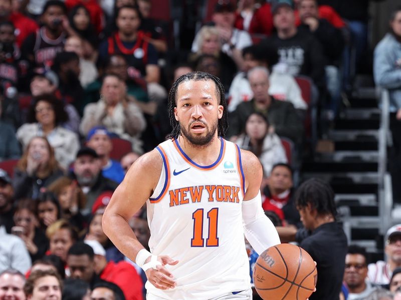 CHICAGO, IL - APRIL 5: Jalen Brunson #11 of the New York Knicks brings the ball up court during the game against the Chicago Bulls on April 5, 2024 at United Center in Chicago, Illinois. NOTE TO USER: User expressly acknowledges and agrees that, by downloading and or using this photograph, User is consenting to the terms and conditions of the Getty Images License Agreement. Mandatory Copyright Notice: Copyright 2024 NBAE (Photo by Jeff Haynes/NBAE via Getty Images)