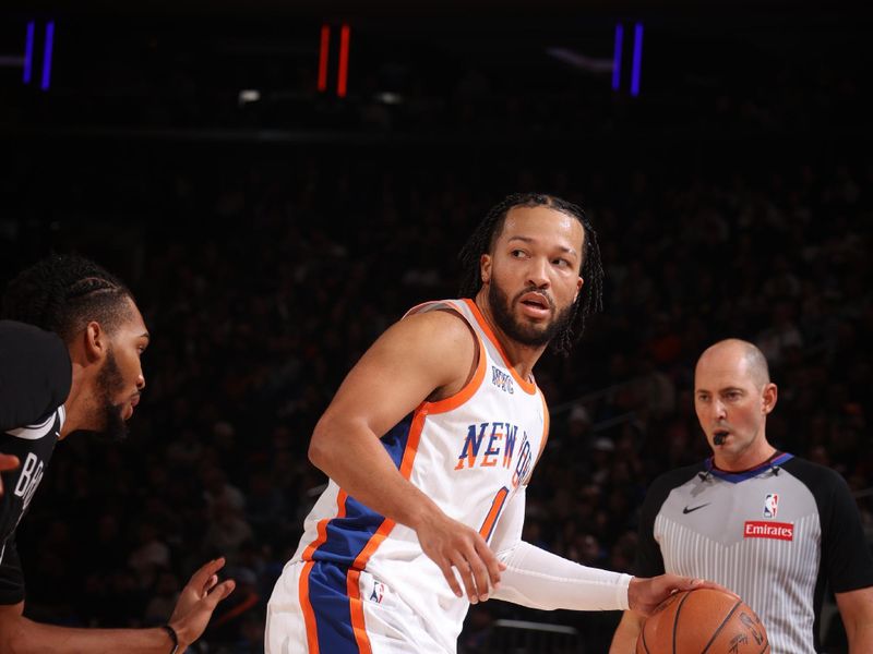 NEW YORK, NY - NOVEMBER 17: Jalen Brunson #11 of the New York Knicks handles the ball during the game against the Brooklyn Nets on November 17, 2024 at Madison Square Garden in New York City, New York.  NOTE TO USER: User expressly acknowledges and agrees that, by downloading and or using this photograph, User is consenting to the terms and conditions of the Getty Images License Agreement. Mandatory Copyright Notice: Copyright 2024 NBAE  (Photo by Nathaniel S. Butler/NBAE via Getty Images)