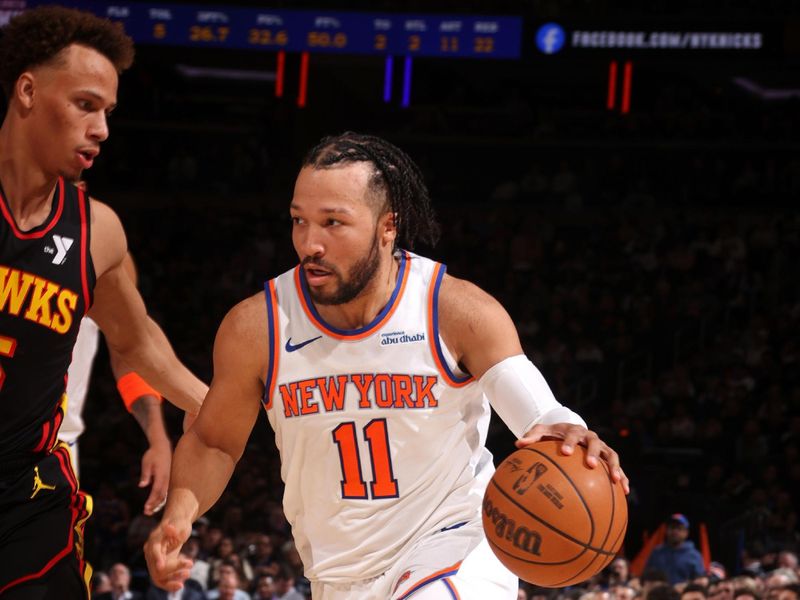 NEW YORK, NY - FEBRUARY 12: Jalen Brunson #11 of the New York Knicks handles the ball during the game against the Atlanta Hawks on February 12, 2025 at Madison Square Garden in New York City, New York.  NOTE TO USER: User expressly acknowledges and agrees that, by downloading and or using this photograph, User is consenting to the terms and conditions of the Getty Images License Agreement. Mandatory Copyright Notice: Copyright 2025 NBAE(Photo by Nathaniel S. Butler/NBAE via Getty Images)