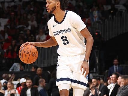 WASHINGTON, DC -? OCTOBER 28: Ziaire Williams #8 of the Memphis Grizzlies dribbles the ball during the game against the Washington Wizards on October 28, 2023 at Capital One Arena in Washington, DC. NOTE TO USER: User expressly acknowledges and agrees that, by downloading and or using this Photograph, user is consenting to the terms and conditions of the Getty Images License Agreement. Mandatory Copyright Notice: Copyright 2023 NBAE (Photo by Stephen Gosling/NBAE via Getty Images)