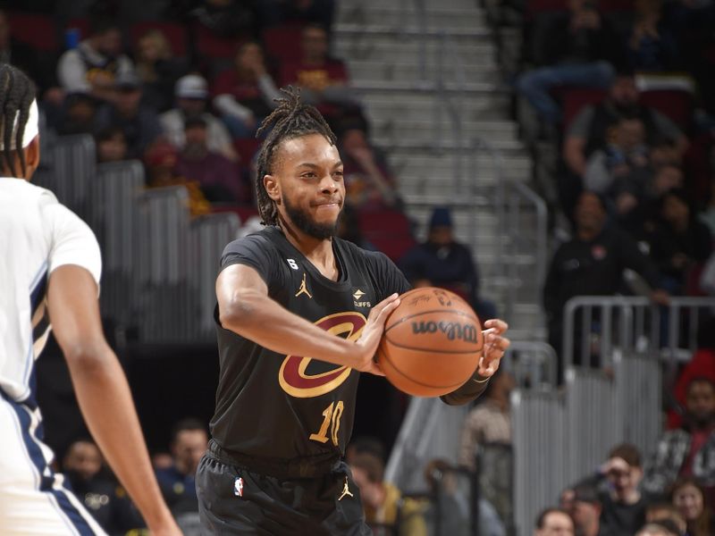 CLEVELAND, OH - FEBRUARY 2: Darius Garland #10 of the Cleveland Cavaliers passes the ball during the game during the game against the Memphis Grizzlies on February 2, 2023 at Rocket Mortgage FieldHouse in Cleveland, Ohio. NOTE TO USER: User expressly acknowledges and agrees that, by downloading and/or using this Photograph, user is consenting to the terms and conditions of the Getty Images License Agreement. Mandatory Copyright Notice: Copyright 2022 NBAE (Photo by David Liam Kyle/NBAE via Getty Images)