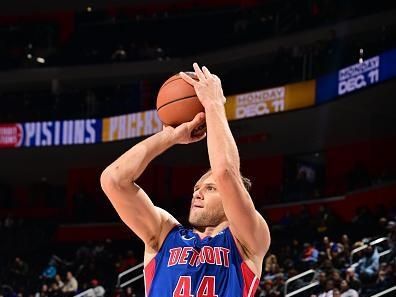 Detroit Pistons Dominate Bucks with Relentless Offense at Little Caesars Arena