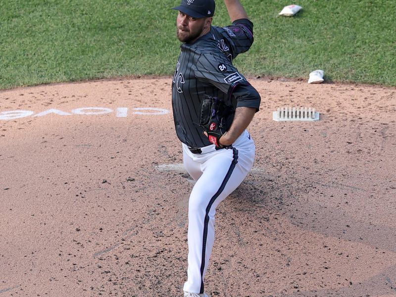 Jul 27, 2024; New York City, New York, USA; New York Mets starting pitcher Tylor Megill (38) pitches against the Atlanta Braves during the seventh inning at Citi Field. Mandatory Credit: Brad Penner-USA TODAY Sports