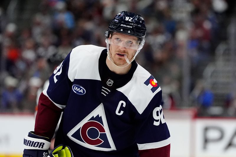 Winnipeg Jets vs Colorado Avalanche: Mark Scheifele drives the home-ice betting angle