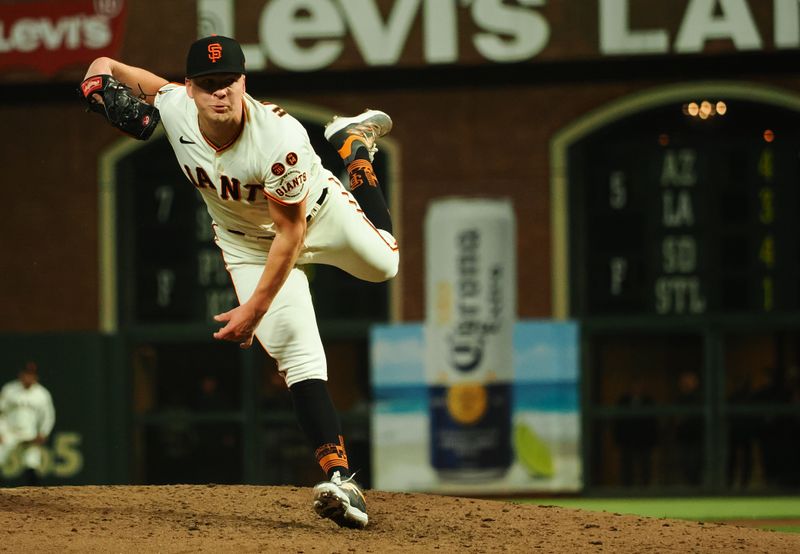 Aug 28, 2023; San Francisco, California, USA; San Francisco Giants starting pitcher Kyle Harrison (45) pitches the ball against the Cincinnati Reds during the seventh inning at Oracle Park. Mandatory Credit: Kelley L Cox-USA TODAY Sports