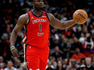 NEW ORLEANS, LOUISIANA - NOVEMBER 20: Zion Williamson #1 of the New Orleans Pelicans dribbles the ball down court during the fourth quarter of an NBA game at Smoothie King Center on November 20, 2023 in New Orleans, Louisiana. NOTE TO USER: User expressly acknowledges and agrees that, by downloading and or using this photograph, User is consenting to the terms and conditions of the Getty Images License Agreement. (Photo by Sean Gardner/Getty Images)