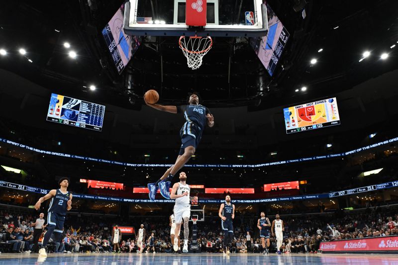 MEMPHIS, TN - FEBRUARY 3:  GG Jackson II #45 of the Memphis Grizzlies dunks the ball during the game against the San Antonio Spurs on February  3, 2025 at FedExForum in Memphis, Tennessee. NOTE TO USER: User expressly acknowledges and agrees that, by downloading and or using this photograph, User is consenting to the terms and conditions of the Getty Images License Agreement. Mandatory Copyright Notice: Copyright 2025 NBAE (Photo by Grant Burke/NBAE via Getty Images)