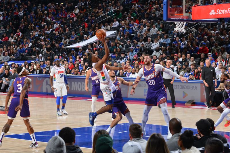 PHILADELPHIA, PA - JANUARY 6: Tyrese Maxey #0 of the Philadelphia 76ers drives to the basket during the game against the Phoenix Suns on January 6, 2025 at the Wells Fargo Center in Philadelphia, Pennsylvania NOTE TO USER: User expressly acknowledges and agrees that, by downloading and/or using this Photograph, user is consenting to the terms and conditions of the Getty Images License Agreement. Mandatory Copyright Notice: Copyright 2025 NBAE (Photo by Jesse D. Garrabrant/NBAE via Getty Images)