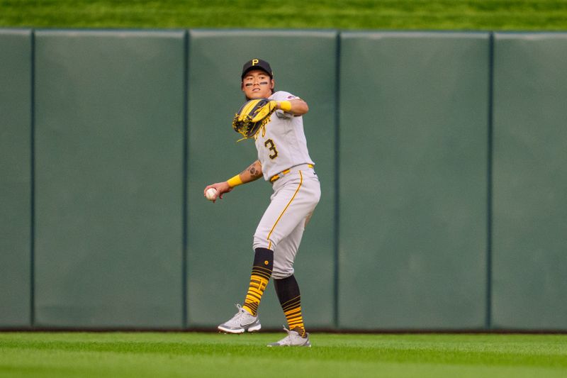 Aug 18, 2023; Minneapolis, Minnesota, USA; Pittsburgh Pirates second baseman Ji Hwan Bae (3) throws the ball in after catching Minnesota Twins designated hitter Edouard Julien (47) out in the first inning at Target Field. Mandatory Credit: Matt Blewett-USA TODAY Sports