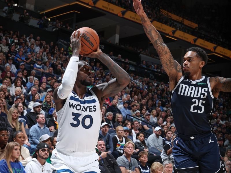 MINNEAPOLIS, MN -  OCTOBER 29: Julius Randle #30 of the Minnesota Timberwolves shoots a three point basket during the game against the Dallas Mavericks on October 29, 2024 at Target Center in Minneapolis, Minnesota. NOTE TO USER: User expressly acknowledges and agrees that, by downloading and or using this Photograph, user is consenting to the terms and conditions of the Getty Images License Agreement. Mandatory Copyright Notice: Copyright 2024 NBAE (Photo by David Sherman/NBAE via Getty Images)