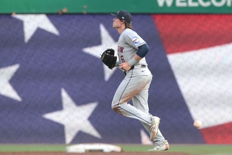 Jun 3, 2025; Pittsburgh, Pennsylvania, USA;  Houston Astros center fielder Jake Meyers (6) jogs to his position  before the bottom of the third inning against the Pittsburgh Pirates at PNC Park. Mandatory Credit: Charles LeClaire-Imagn Images