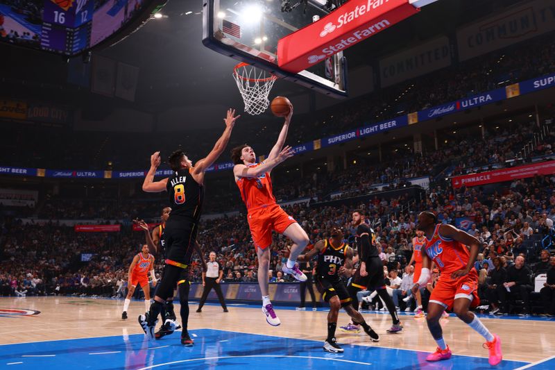 OKLAHOMA CITY, OK - MARCH 29: Josh Giddey #3 of the Oklahoma City Thunder drives to the basket during the game against the Phoenix Suns on March 29, 2024 at Paycom Arena in Oklahoma City, Oklahoma. NOTE TO USER: User expressly acknowledges and agrees that, by downloading and or using this photograph, User is consenting to the terms and conditions of the Getty Images License Agreement. Mandatory Copyright Notice: Copyright 2024 NBAE (Photo by Zach Beeker/NBAE via Getty Images)