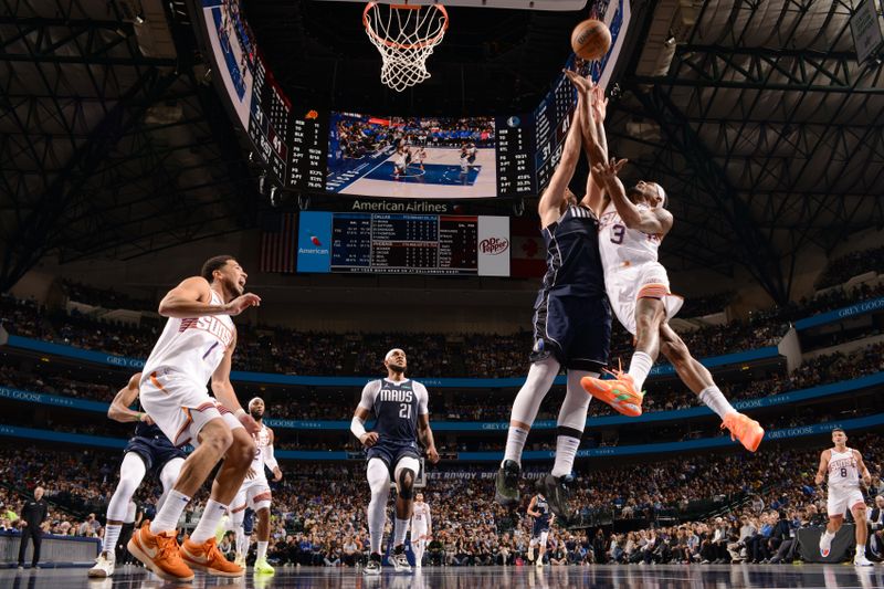 DALLAS, TX - NOVEMBER 8: Luka Doncic #77 of the Dallas Mavericks blocks the ball during the game against the Phoenix Suns on November 6, 2024 at the American Airlines Center in Dallas, Texas. NOTE TO USER: User expressly acknowledges and agrees that, by downloading and or using this photograph, User is consenting to the terms and conditions of the Getty Images License Agreement. Mandatory Copyright Notice: Copyright 2024 NBAE (Photo by Glenn James/NBAE via Getty Images)