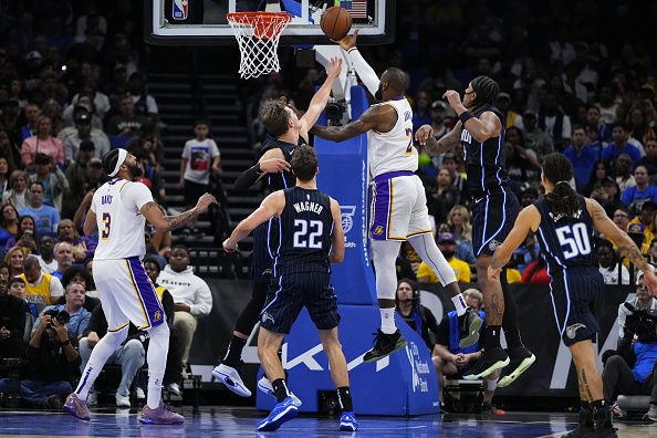 ORLANDO, FLORIDA - NOVEMBER 04: LeBron James #23 of the Los Angeles Lakers shoots against the Orlando Magic during the second half at Amway Center on November 04, 2023 in Orlando, Florida. NOTE TO USER: User expressly acknowledges and agrees that, by downloading and or using this photograph, User is consenting to the terms and conditions of the Getty Images License Agreement. (Photo by Rich Storry/Getty Images)