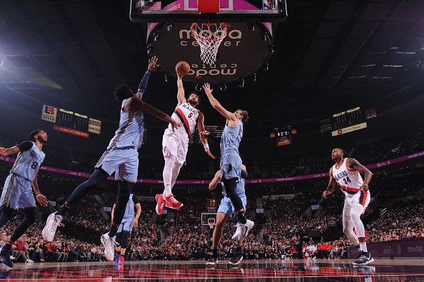 PORTLAND, OR - NOVEMBER 5: Skylar Mays #5 of the Portland Trail Blazers dunks the ball during the game against the Memphis Grizzlies on November 5, 2023 at the Moda Center Arena in Portland, Oregon. NOTE TO USER: User expressly acknowledges and agrees that, by downloading and or using this photograph, user is consenting to the terms and conditions of the Getty Images License Agreement. Mandatory Copyright Notice: Copyright 2023 NBAE (Photo by Cameron Browne/NBAE via Getty Images)