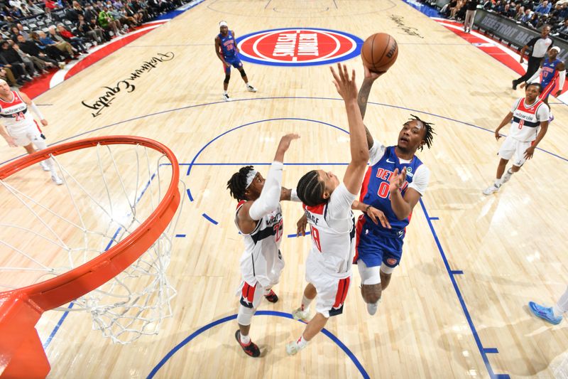 DETROIT, MI - MARCH 11: Ron Holland II #00 of the Detroit Pistons shoots the ball during the game against the Washington Wizards on March 11, 2025 at Little Caesars Arena in Detroit, Michigan. NOTE TO USER: User expressly acknowledges and agrees that, by downloading and/or using this photograph, User is consenting to the terms and conditions of the Getty Images License Agreement. Mandatory Copyright Notice: Copyright 2025 NBAE (Photo by Chris Schwegler/NBAE via Getty Images)