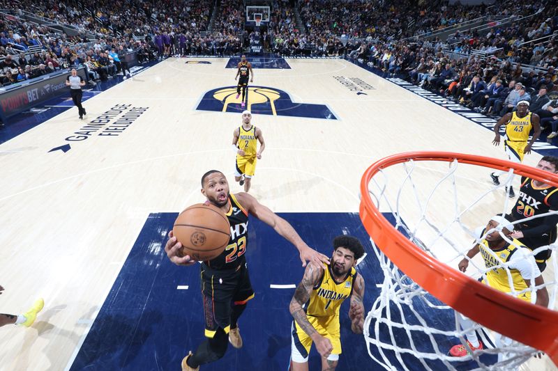 INDIANAPOLIS, IN - JANUARY 26:  Eric Gordon #23 of the Phoenix Suns drives to the basket during the game  against the Indiana Pacers on January 26, 2024 at Gainbridge Fieldhouse in Indianapolis, Indiana. NOTE TO USER: User expressly acknowledges and agrees that, by downloading and or using this Photograph, user is consenting to the terms and conditions of the Getty Images License Agreement. Mandatory Copyright Notice: Copyright 2024 NBAE (Photo by Jeff Haynes/NBAE via Getty Images)