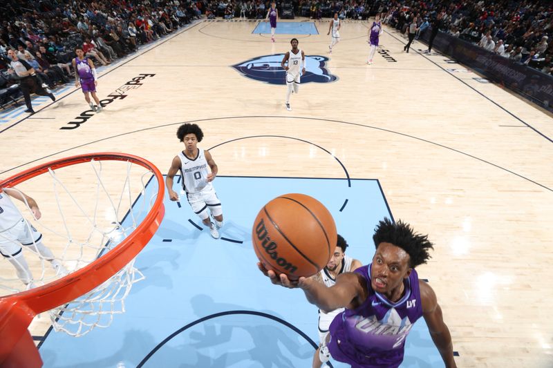 MEMPHIS, TN - JANUARY 25:  Collin Sexton #2 of the Utah Jazz drives to the basket during the game against the Memphis Grizzlies on January  25, 2025 at FedExForum in Memphis, Tennessee. NOTE TO USER: User expressly acknowledges and agrees that, by downloading and or using this photograph, User is consenting to the terms and conditions of the Getty Images License Agreement. Mandatory Copyright Notice: Copyright 2025 NBAE (Photo by Stephen Gosling/NBAE via Getty Images)