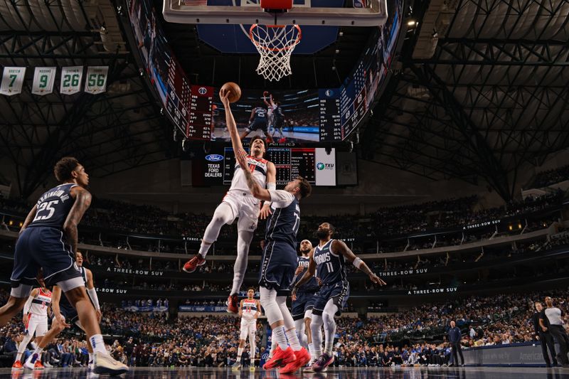 DALLAS, TX - FEBRUARY 12: Deni Avdija #8 of the Washington Wizards drives to the basket during the game against the Dallas Mavericks on February 12, 2024 at the American Airlines Center in Dallas, Texas. NOTE TO USER: User expressly acknowledges and agrees that, by downloading and or using this photograph, User is consenting to the terms and conditions of the Getty Images License Agreement. Mandatory Copyright Notice: Copyright 2024 NBAE (Photo by Glenn James/NBAE via Getty Images)