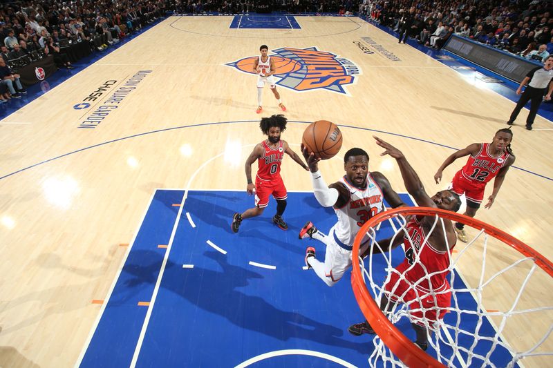 NEW YORK, NY - JANUARY 3: Julius Randle #30 of the New York Knicks drives to the basket during the game against the Chicago Bulls on January 3, 2024 at Madison Square Garden in New York City, New York.  NOTE TO USER: User expressly acknowledges and agrees that, by downloading and or using this photograph, User is consenting to the terms and conditions of the Getty Images License Agreement. Mandatory Copyright Notice: Copyright 2024 NBAE  (Photo by Nathaniel S. Butler/NBAE via Getty Images)
