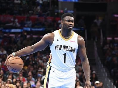 LOS ANGELES, CA - NOVEMBER 24: Zion Williamson #1 of the New Orleans Pelicans handles the ball during the game against the LA Clippers during the In-Season Tournament on November 24, 2023 at Crypto.Com Arena in Los Angeles, California. NOTE TO USER: User expressly acknowledges and agrees that, by downloading and/or using this Photograph, user is consenting to the terms and conditions of the Getty Images License Agreement. Mandatory Copyright Notice: Copyright 2023 NBAE (Photo by Tyler Ross/NBAE via Getty Images)