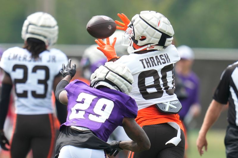 Cleveland Browns wide receiver Jamari Thrash (80) catches a pass in front of Minnesota Vikings cornerback Duke Shelley (29) during a joint NFL football practice, Thursday, Aug. 15, 2024, in Berea, Ohio. (AP Photo/Sue Ogrocki)