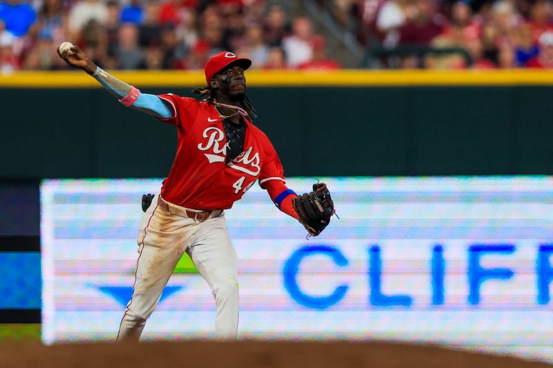 May 25, 2024; Cincinnati, Ohio, USA; Cincinnati Reds shortstop Elly De La Cruz (44) throws to first to get Los Angeles Dodgers shortstop Mookie Betts (not pictured) out in the sixth inning at Great American Ball Park. Mandatory Credit: Katie Stratman-USA TODAY Sports