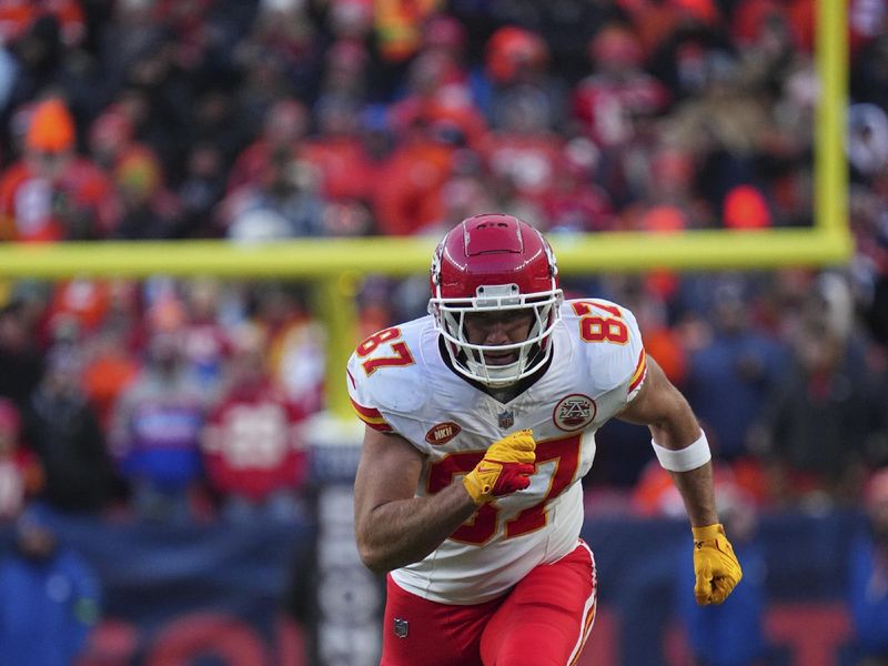 Kansas City Chiefs tight end Travis Kelce (87) against the Denver Broncos of an NFL football game Sunday October 29, 2023, in Denver. (AP Photo/Bart Young)