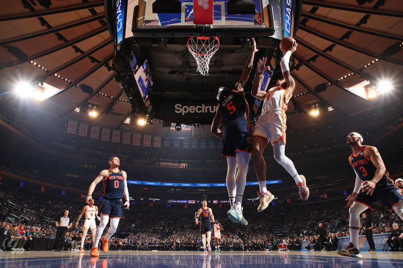 NEW YORK, NY - MARCH 5: Jalen Johnson #1 of the Atlanta Hawks drives to the basket during the game against the New York Knicks on March 5, 2024 at Madison Square Garden in New York City, New York.  NOTE TO USER: User expressly acknowledges and agrees that, by downloading and or using this photograph, User is consenting to the terms and conditions of the Getty Images License Agreement. Mandatory Copyright Notice: Copyright 2024 NBAE  (Photo by Nathaniel S. Butler/NBAE via Getty Images)