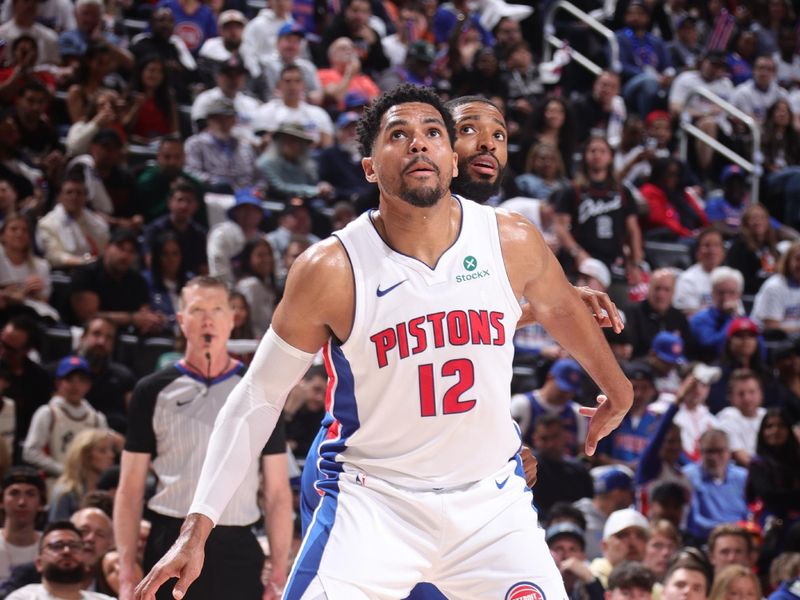 DETROIT, MI - MAY 1:  Tobias Harris #12 of the Detroit Pistons plays defense during the game against the New York Knicks during Round 1 Game 6 on May 1, 2025 at Little Caesars Arena in Detroit, Michigan. NOTE TO USER: User expressly acknowledges and agrees that, by downloading and/or using this photograph, User is consenting to the terms and conditions of the Getty Images License Agreement. Mandatory Copyright Notice: Copyright 2025 NBAE (Photo by Nathaniel S. Butler/NBAE via Getty Images)