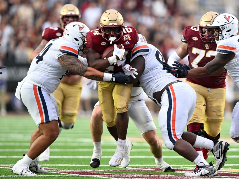 Sep 30, 2023; Chestnut Hill, Massachusetts, USA; Boston College Eagles running back Andre Hines (25) rushes against the Virginia Cavaliers during the second half at Alumni Stadium. Mandatory Credit: Brian Fluharty-USA TODAY Sports