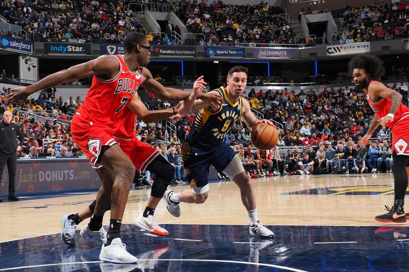 INDIANAPOLIS, IN - MARCH 2: T.J. McConnell #9 of the Indiana Pacers dribbles the ball during the game against the Chicago Bulls on March 2, 2025 at Gainbridge Fieldhouse in Indianapolis, Indiana. NOTE TO USER: User expressly acknowledges and agrees that, by downloading and or using this Photograph, user is consenting to the terms and conditions of the Getty Images License Agreement. Mandatory Copyright Notice: Copyright 2025 NBAE (Photo by Ron Hoskins/NBAE via Getty Images)