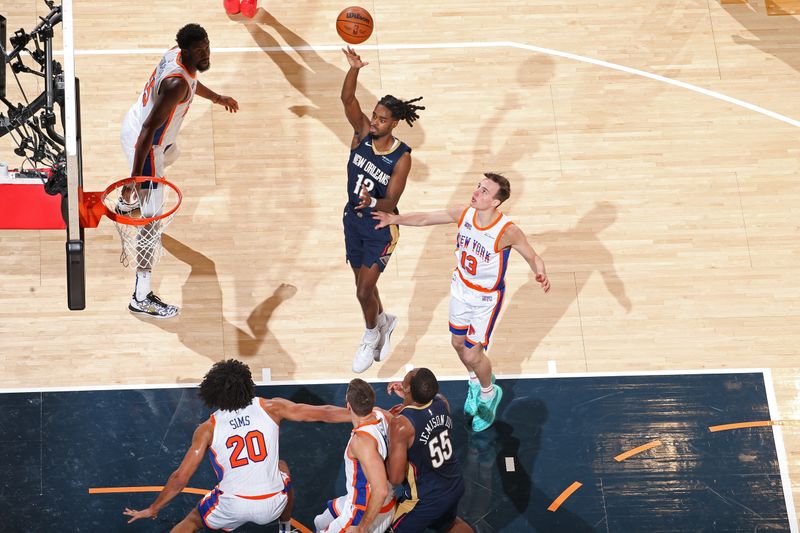 NEW YORK, NY - DECEMBER 1: Antonio Reeves #12 of the New Orleans Pelicans shoots the ball during the game against the New York Knicks on December 1, 2024 at Madison Square Garden in New York City, New York.  NOTE TO USER: User expressly acknowledges and agrees that, by downloading and or using this photograph, User is consenting to the terms and conditions of the Getty Images License Agreement. Mandatory Copyright Notice: Copyright 2024 NBAE  (Photo by Nathaniel S. Butler/NBAE via Getty Images)