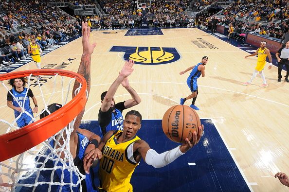 INDIANAPOLIS, IN - NOVEMBER 19: Bennedict Mathurin #00 of the Indiana Pacers drives to the basket during the game against the Orlando Magic on November 19, 2023 at Gainbridge Fieldhouse in Indianapolis, Indiana. NOTE TO USER: User expressly acknowledges and agrees that, by downloading and or using this Photograph, user is consenting to the terms and conditions of the Getty Images License Agreement. Mandatory Copyright Notice: Copyright 2023 NBAE (Photo by Ron Hoskins/NBAE via Getty Images)